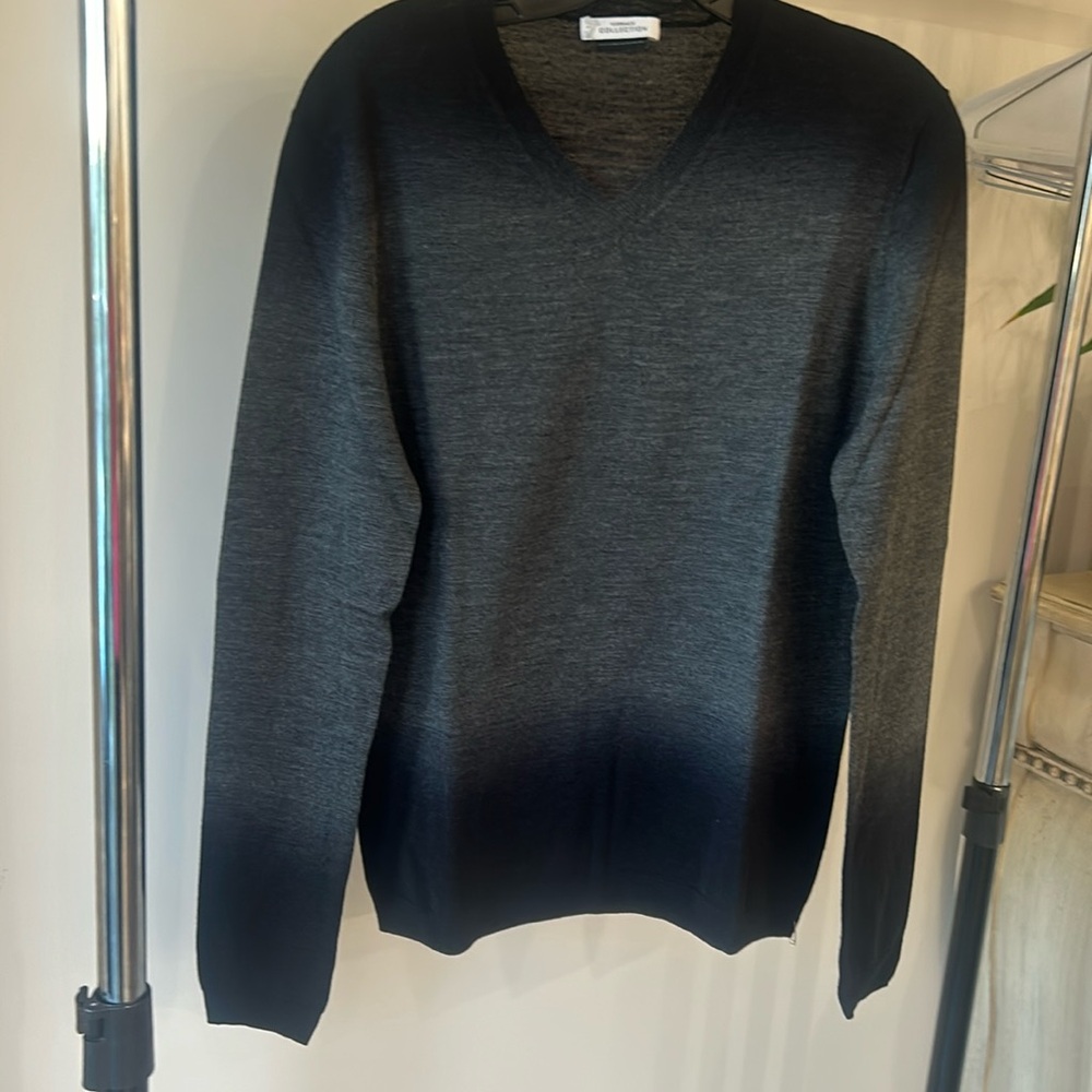Men’s sweater